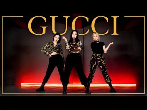 gucci jessi dance|Lee Jung and Jessi Dance Together .